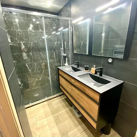 Magnifique 2 Piece 50 M² Avec Piscine Apartamento